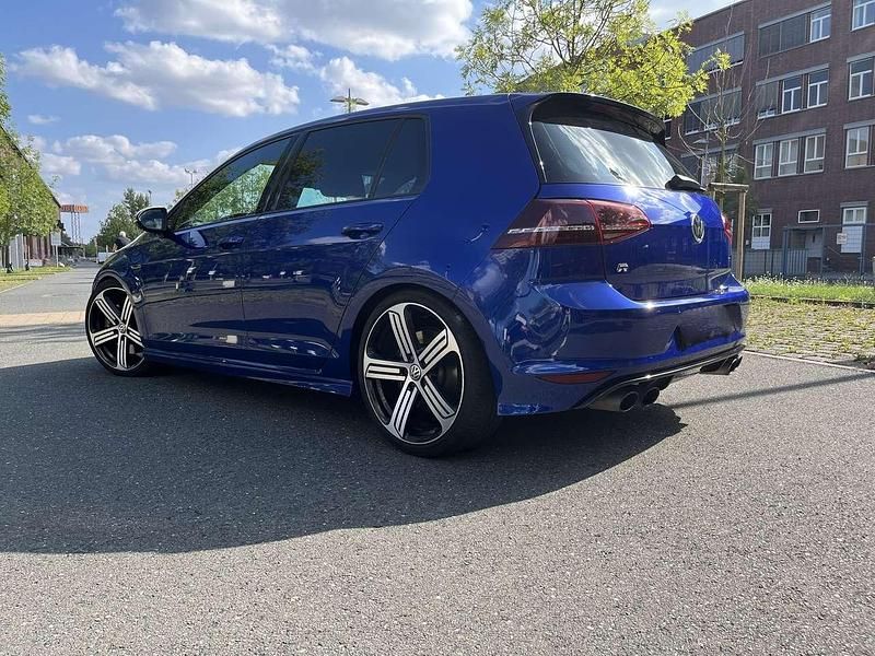 Gebraucht VW Golf VII R 300 PS (220 kW) 2015 Limousine