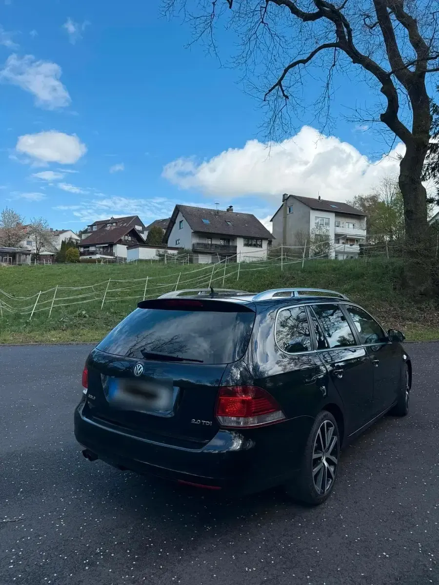 Second-hand VW Golf VII 140 CP (102 kW) 2012 Negru Berlinǎ