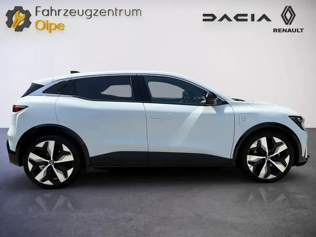 Gebraucht Renault Megane E-Tech Techno 160 kW (218 PS) 2023 Gletscherweiss Limousine