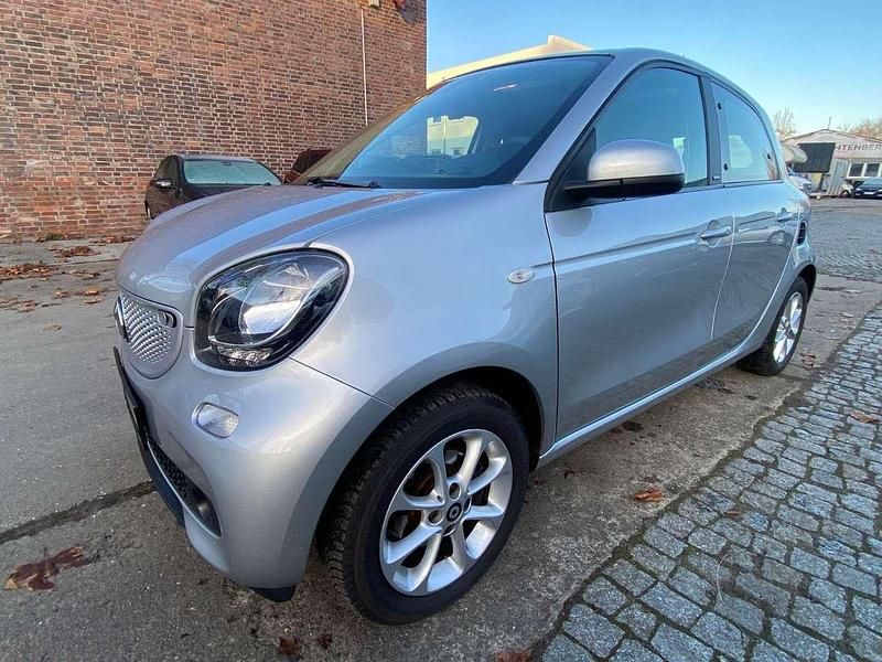 Silber Gebraucht 2019 Smart ForFour Kleinwagen | 11.990 € (Fairer Preis) - Bild 1/4