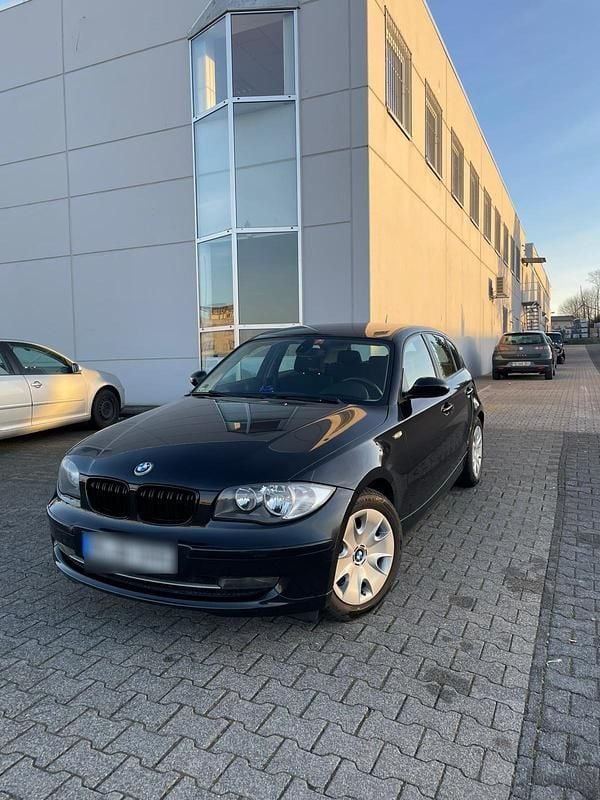 Schwarz Gebraucht 2008 BMW 118 Kleinwagen | 3.650 € (Fairer Preis) - Bild 1/4