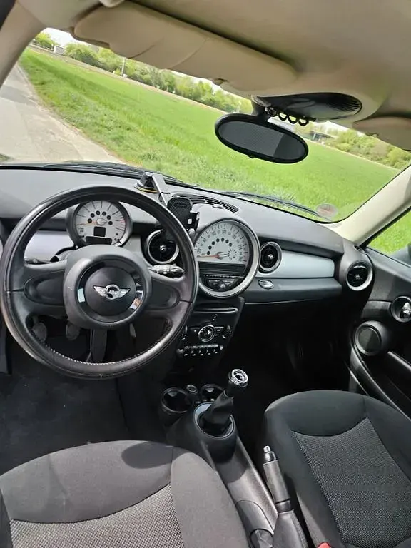 Gebraucht Mini ONE 75 PS (55 kW) 2011 Braun Kleinwagen