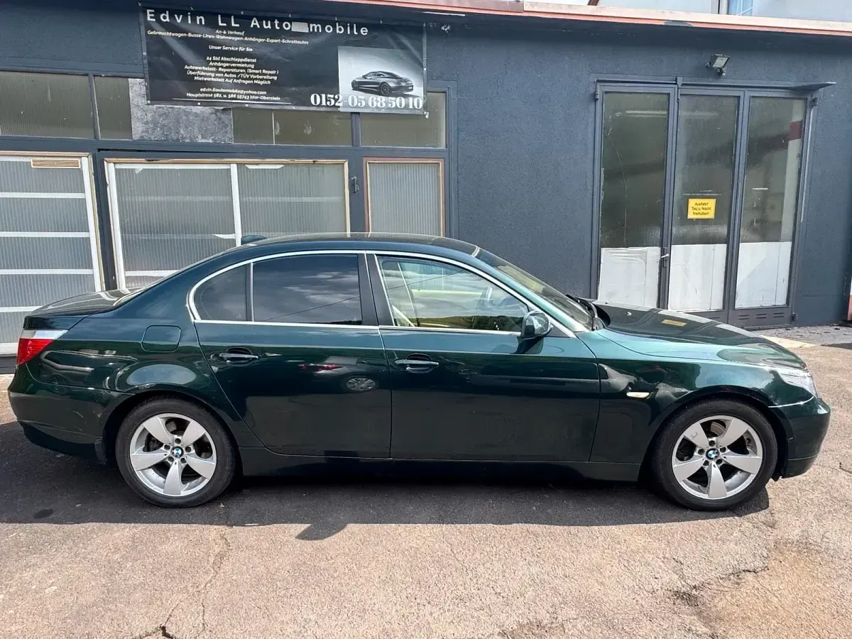 Gebraucht BMW 523 177 PS (130 kW) 2005 Grün Limousine