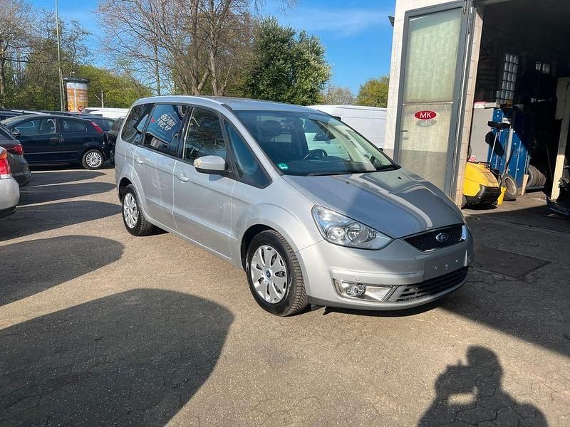 Silber Gebraucht 2009 Ford Galaxy Van / Kleinbus | 7.980 € (Teuer) - Bild 1/4