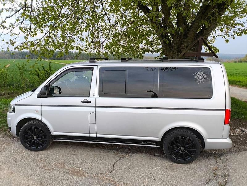 Usata VW T5 140 CV (102 kW) 2009 Nero Furgone