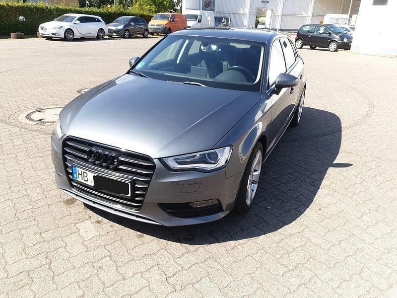 Gebraucht Audi A3 Sportback Ambition 140 PS (102 kW) 2014 Grau Kleinwagen