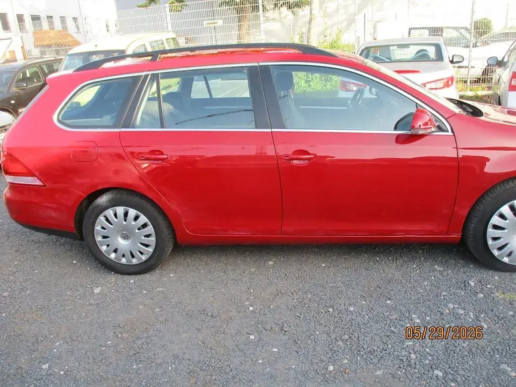 Gebraucht VW Golf VI Comfortline 105 PS (77 kW) 2009 Rot Kleinwagen