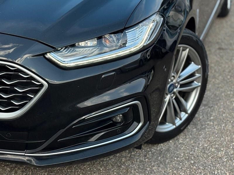 Gebraucht Ford Mondeo Vignale 190 PS (139 kW) 2022 Schwarz Kombi