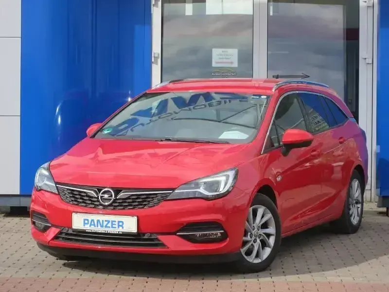 Second-hand Opel Astra 156 CP (114 kW) 2020 Roșu Break