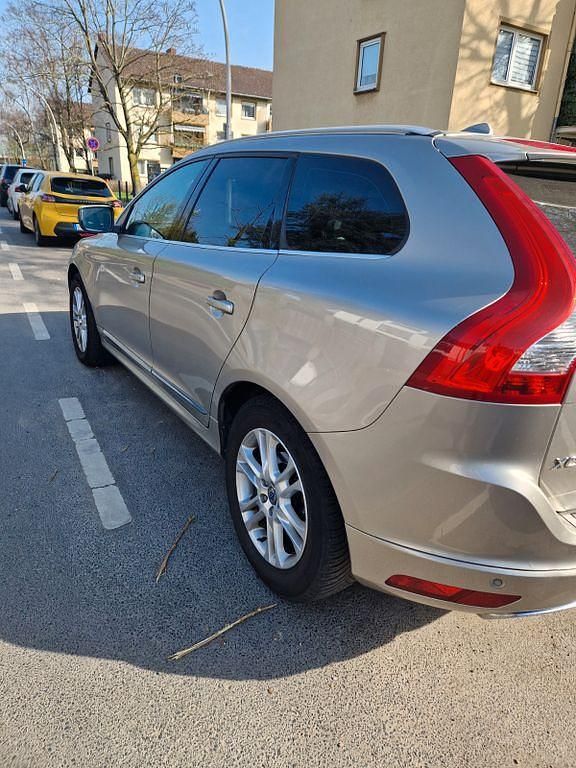 Gebraucht Volvo XC60 Kinetic 181 PS (133 kW) 2014 SUV