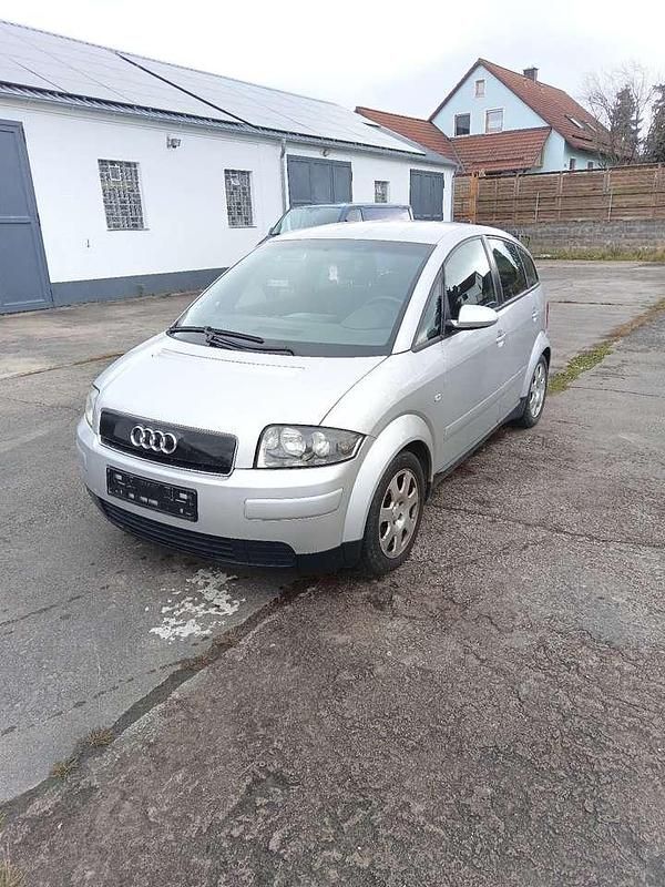 Lichtsilber metallic Gebraucht 2001 Audi A2 Kleinwagen | 2.500 € (Fairer Preis) - Bild 1/4
