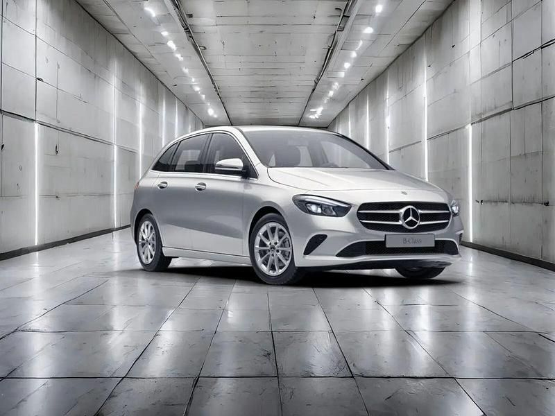Gebraucht Mercedes B200 Progressive 163 PS (119 kW) 2020 Silber Van / Kleinbus