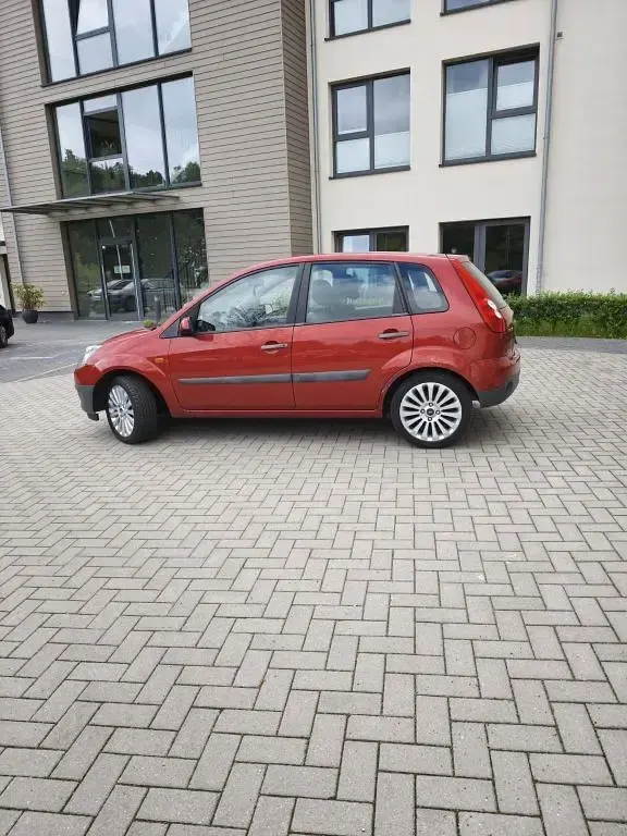 Gebraucht Ford Fiesta Style 80 PS (58 kW) 2007 Kleinwagen