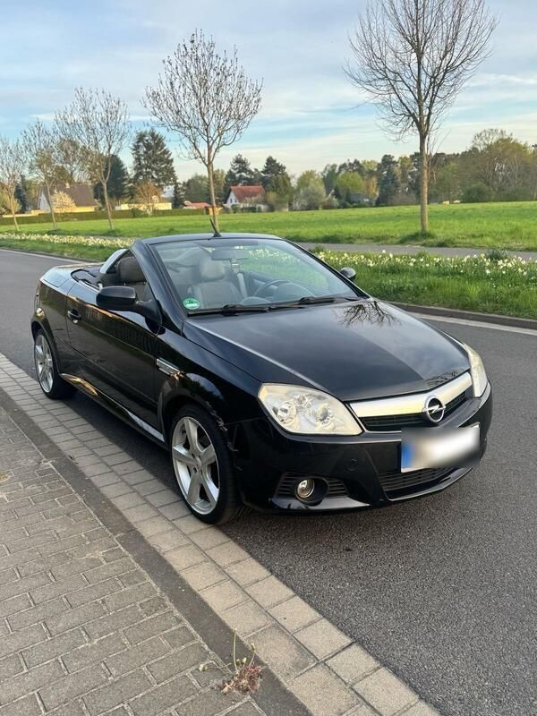 Schwarz Gebraucht 2006 Opel Tigra Cabrio | 1.800 € (Guter Preis) - Bild 1/4