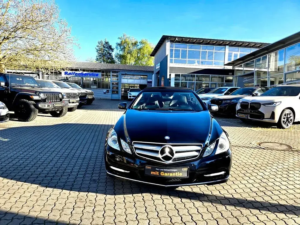 Second-hand Mercedes E250 204 CP (150 kW) 2012 Negru Cabrio