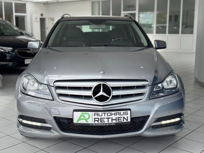 Gebraucht Mercedes C200 Avantgarde 136 PS (100 kW) 2013 Silber Kombi