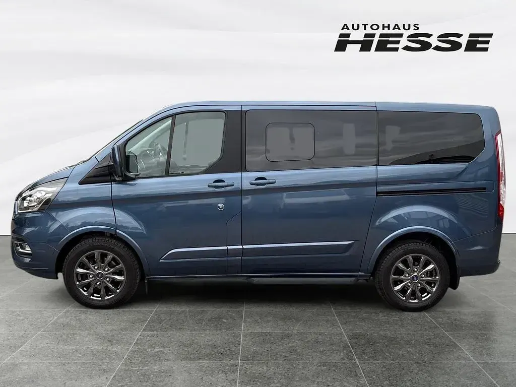 Gebraucht Ford Tourneo Titanium 131 PS (96 kW) 2022 Blau Van / Kleinbus