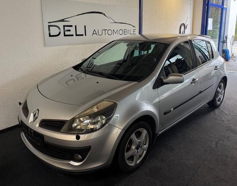 Grau Gebraucht 2006 Renault Clio III Exception Kleinwagen | 2.290 € (Etwas zu teuer) - Bild 1/4