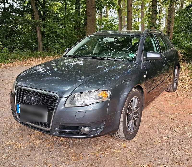 Grau Gebraucht 2007 Audi A4 Kombi | 3.750 € (Fairer Preis) - Bild 1/4