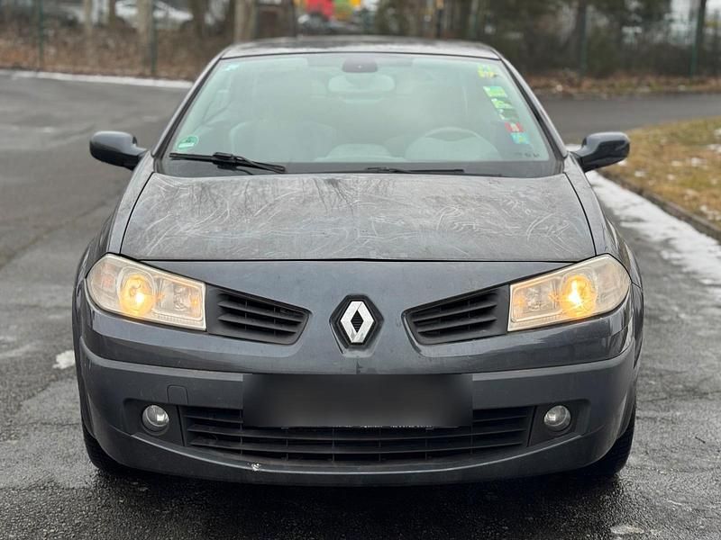Gebraucht Renault Mégane Cabriolet Dynamique 135 PS (99 kW) 2006 Grau Cabrio