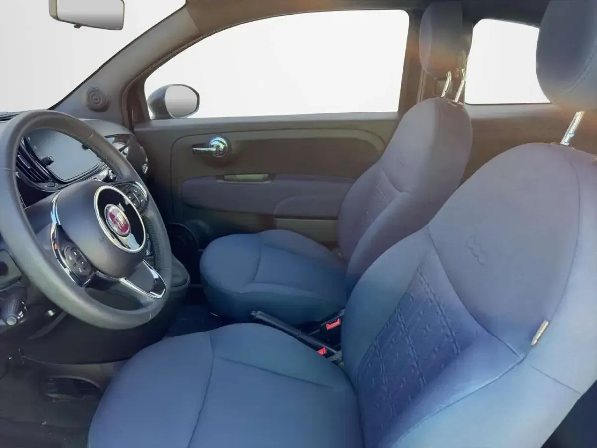 Gebraucht Fiat 500 69 PS (50 kW) 2021 Colore esterno vesuvio schwarz Kleinwagen