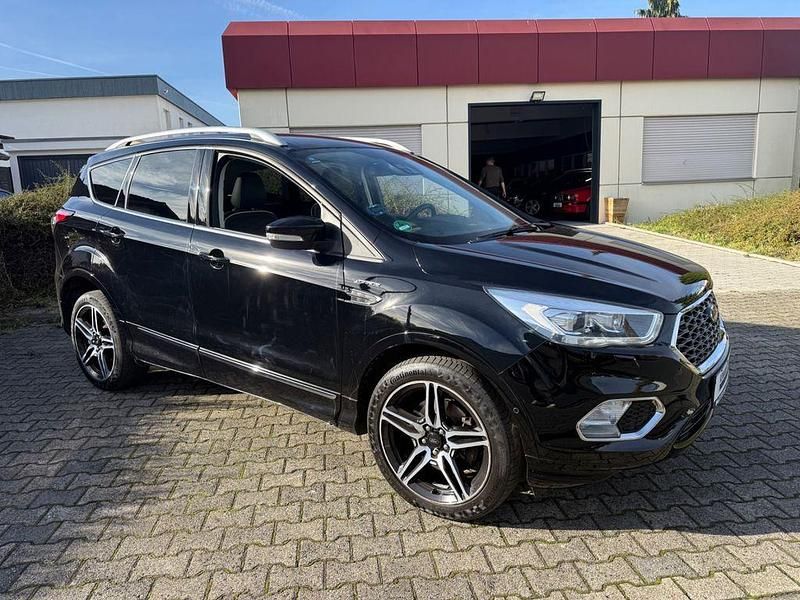 Schwarz Gebraucht 2018 Ford Kuga Vignale SUV | 9.900 € (Fairer Preis) - Bild 1/4