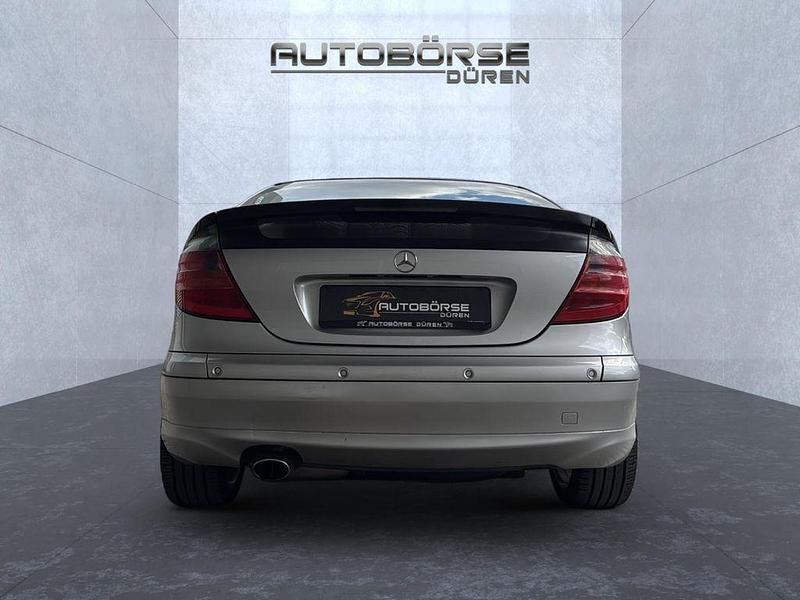 Gebraucht Mercedes C200 163 PS (119 kW) 2001 Silber Coupé