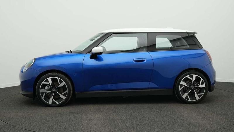 Gebraucht Mini Cooper Classic 135 kW (184 PS) 2025 Blau Kleinwagen