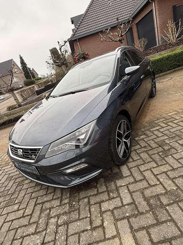 Gebraucht Seat Leon FR 131 PS (96 kW) 2020 Grau Kombi