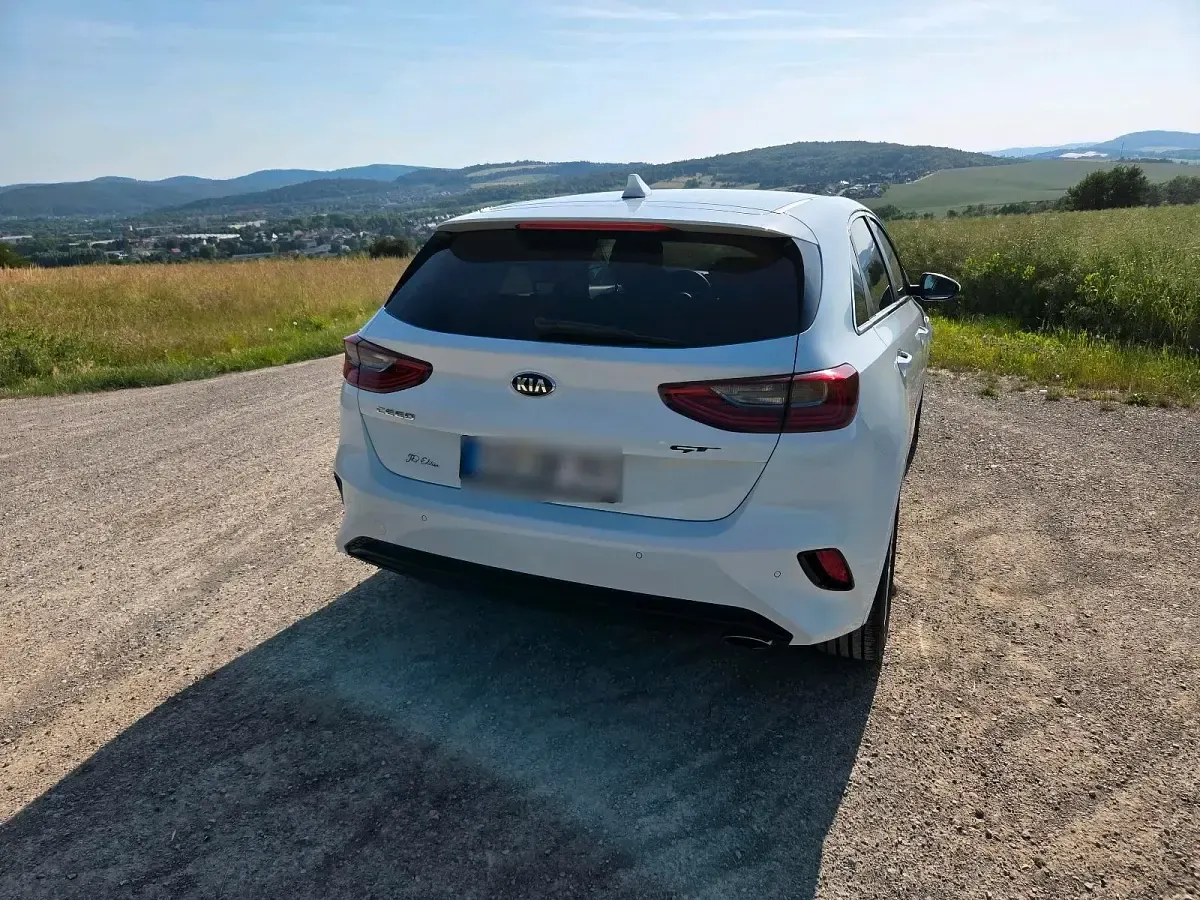 Gebraucht Kia Ceed 136 PS (100 kW) 2021 Weiß Kleinwagen