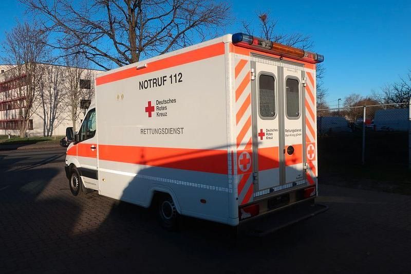 Gebraucht Mercedes 316 163 PS (119 kW) 2016 Weiß Van