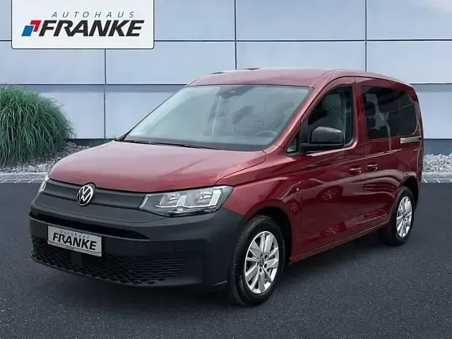 Gebraucht VW Caddy Basis 102 PS (75 kW) 2024 Rot Van / Kleinbus