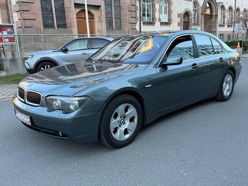 Gebraucht BMW 745 333 PS (244 kW) 2004 Blau Limousine