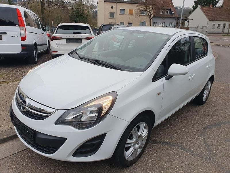 Weiß Gebraucht 2014 Opel Corsa Edition Limousine | 4.990 € (Fairer Preis) - Bild 1/4
