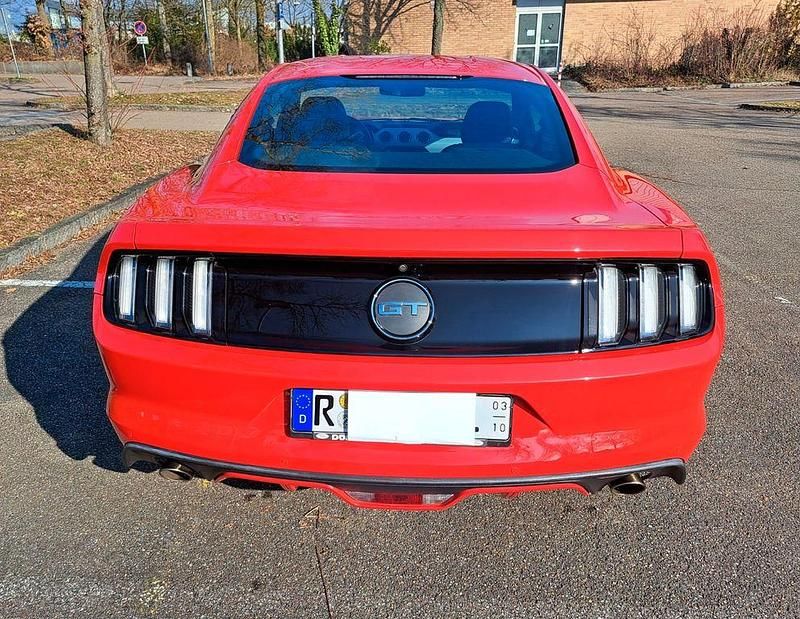 Gebraucht Ford Mustang GT 421 PS (309 kW) 2016 Rot Coupé