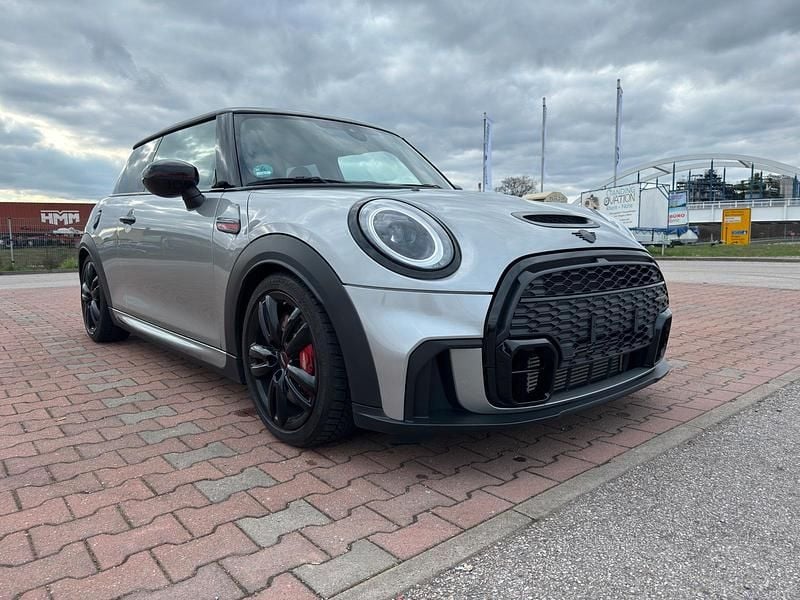 Gebraucht Mini John Cooper Works 231 PS (169 kW) 2023 Silber Kleinwagen