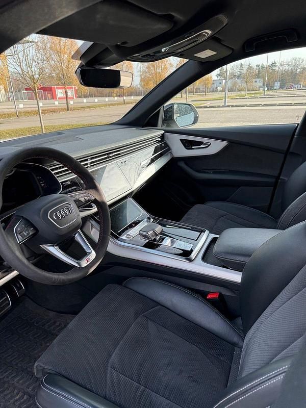 Gebraucht Audi Q8 S-Line 340 PS (250 kW) 2021 Weiß SUV
