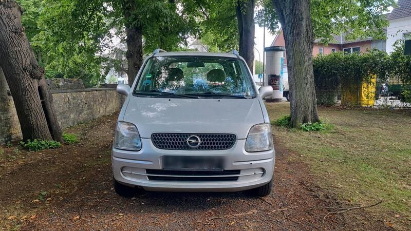 Silber Gebraucht 2001 Opel Agila Kleinwagen | 700 € (Guter Preis) - Bild 1/4