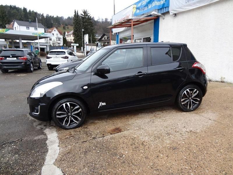 Gebraucht Suzuki Swift X-TRA 94 PS (69 kW) 2015 Schwarz Limousine