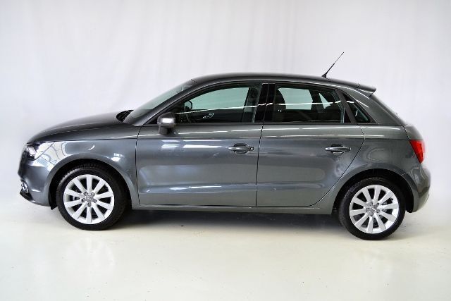 Gebraucht Audi A1 Sportback Ambition 122 PS (89 kW) 2012 Grau metallic Kleinwagen