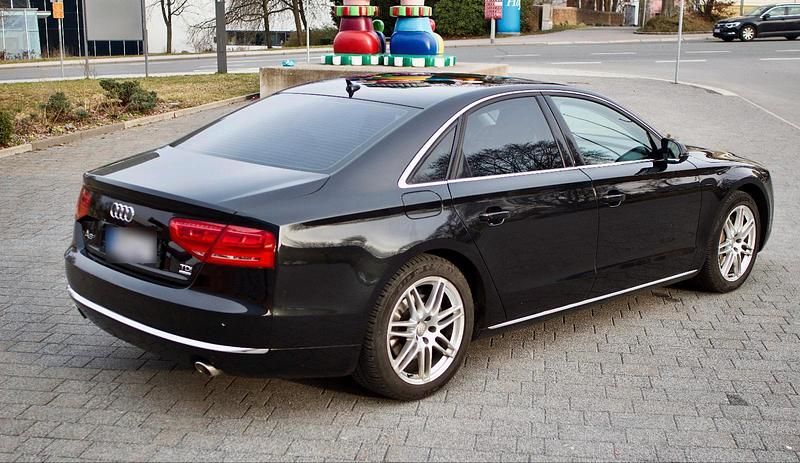 Gebraucht Audi A8 Comfort 252 PS (185 kW) 2010 Schwarz Limousine