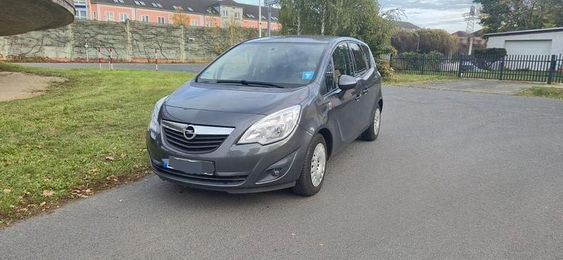 Schwarz Gebraucht 2012 Opel Meriva S Van / Kleinbus | 5.000 € (Fairer Preis) - Bild 1/4