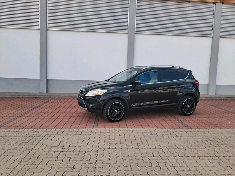 Gebraucht Ford Kuga 136 PS (100 kW) 2008 Schwarz SUV