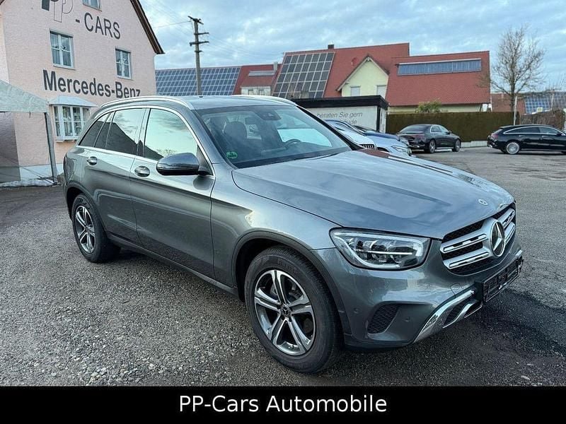 Gebraucht Mercedes GLC220 Advanced 194 PS (142 kW) 2022 Grau SUV