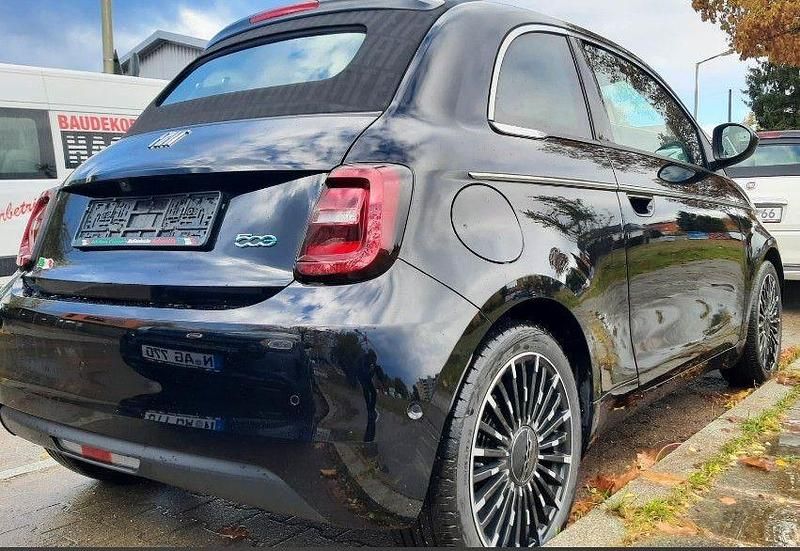 Gebraucht Fiat 500e 86 kW (118 PS) 2022 Schwarz Cabrio
