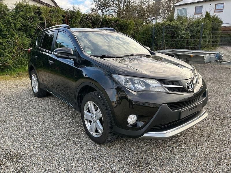 Braun Gebraucht 2014 Toyota RAV4 Edition-S SUV | 9.490 € (Superpreis) - Bild 1/4