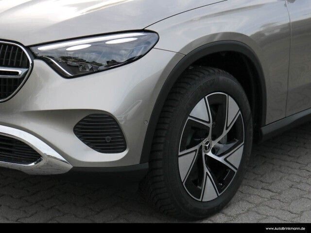 Gebraucht Mercedes GLC300e 313 PS (230 kW) 2023 Silber SUV