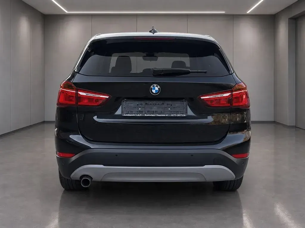 Gebraucht BMW X1 Advantage 136 PS (100 kW) 2017 Schwarz SUV