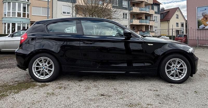 Gebraucht BMW 118 Coupé Advantage 143 PS (105 kW) 2010 Schwarz Coupé