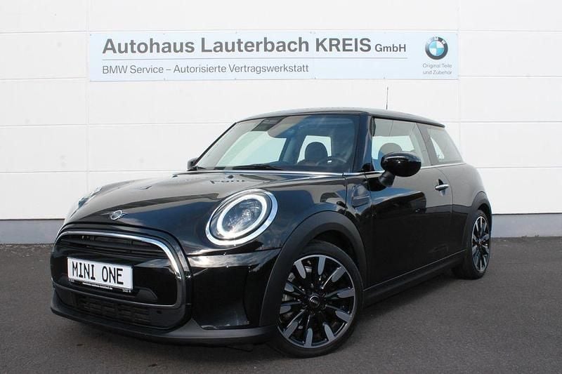 Gebraucht Mini ONE Classic 102 PS (75 kW) 2022 Schwarz Kleinwagen
